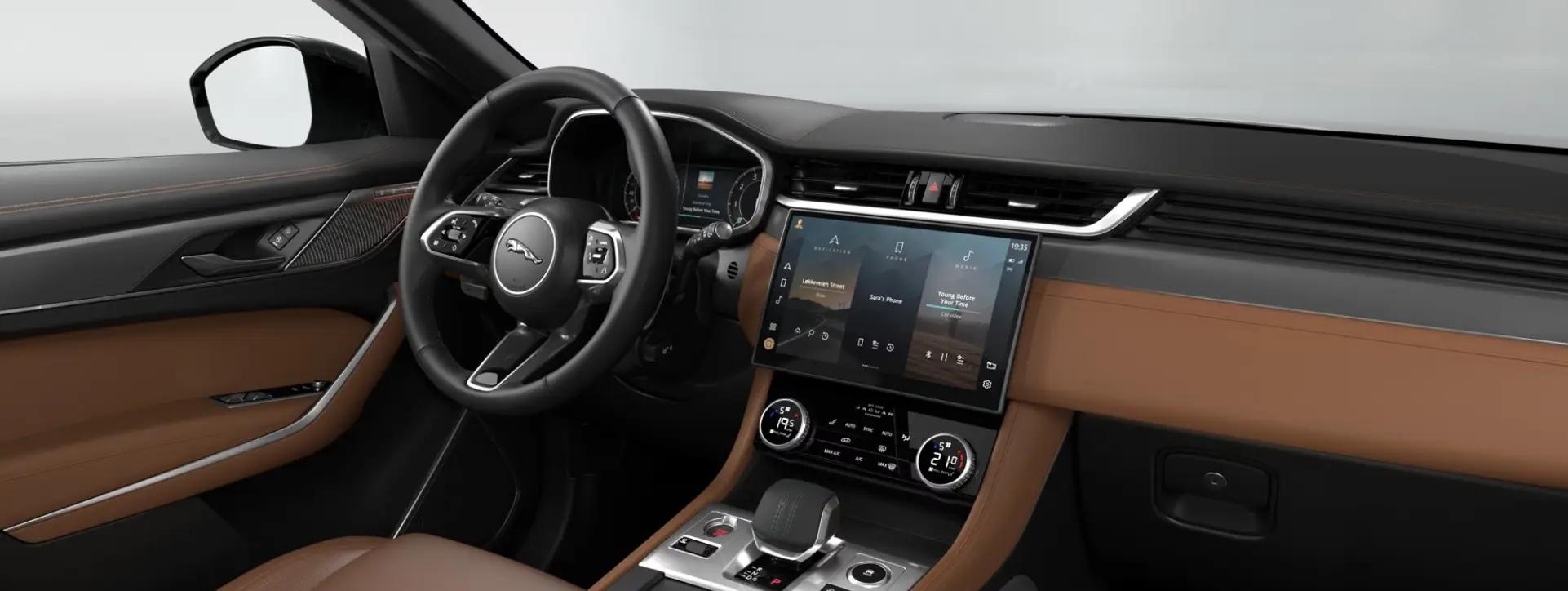 Jaguar F-Pace Dashboard