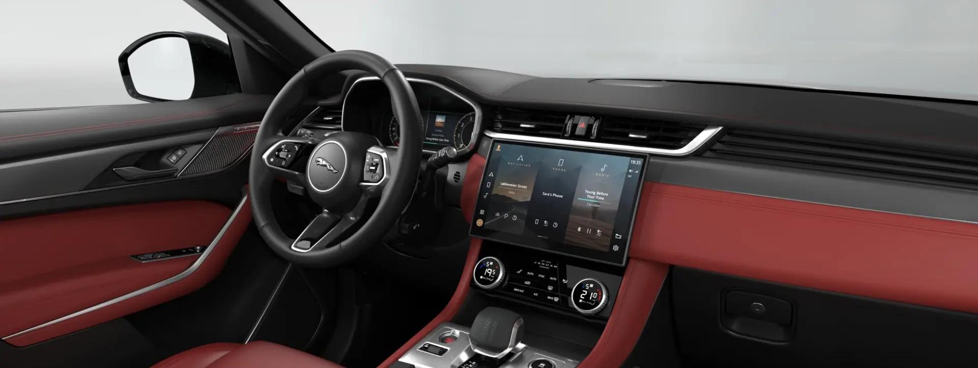 Jaguar F-Pace Dashboard