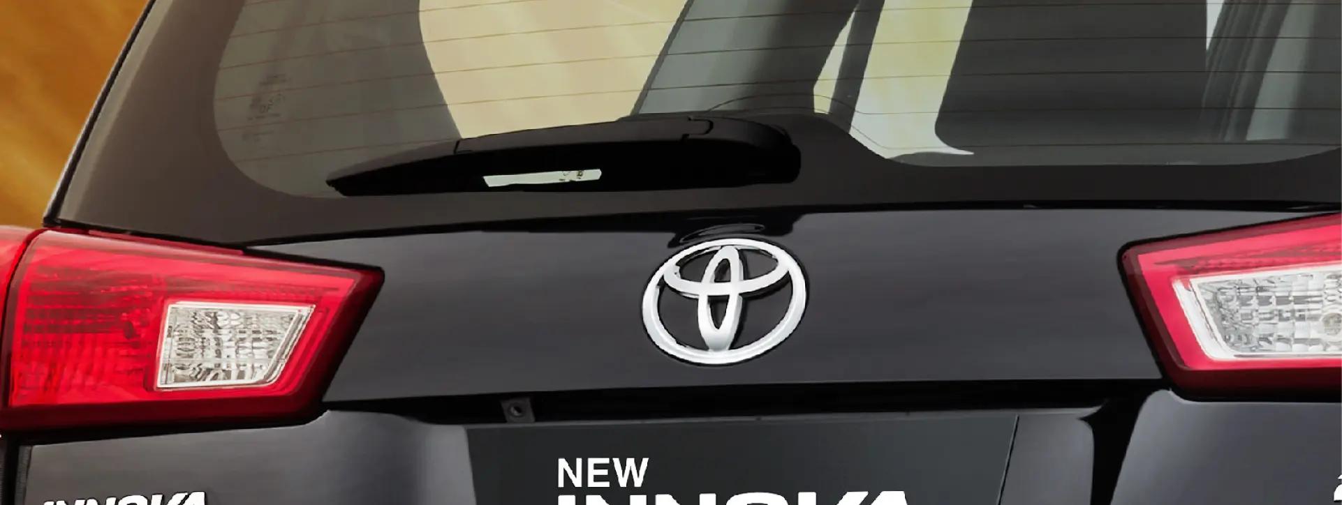 Toyota Innova Crysta Tail Light