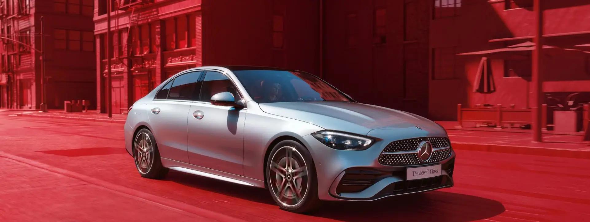 Mercedes-Benz C Class Right Front Three Quarter