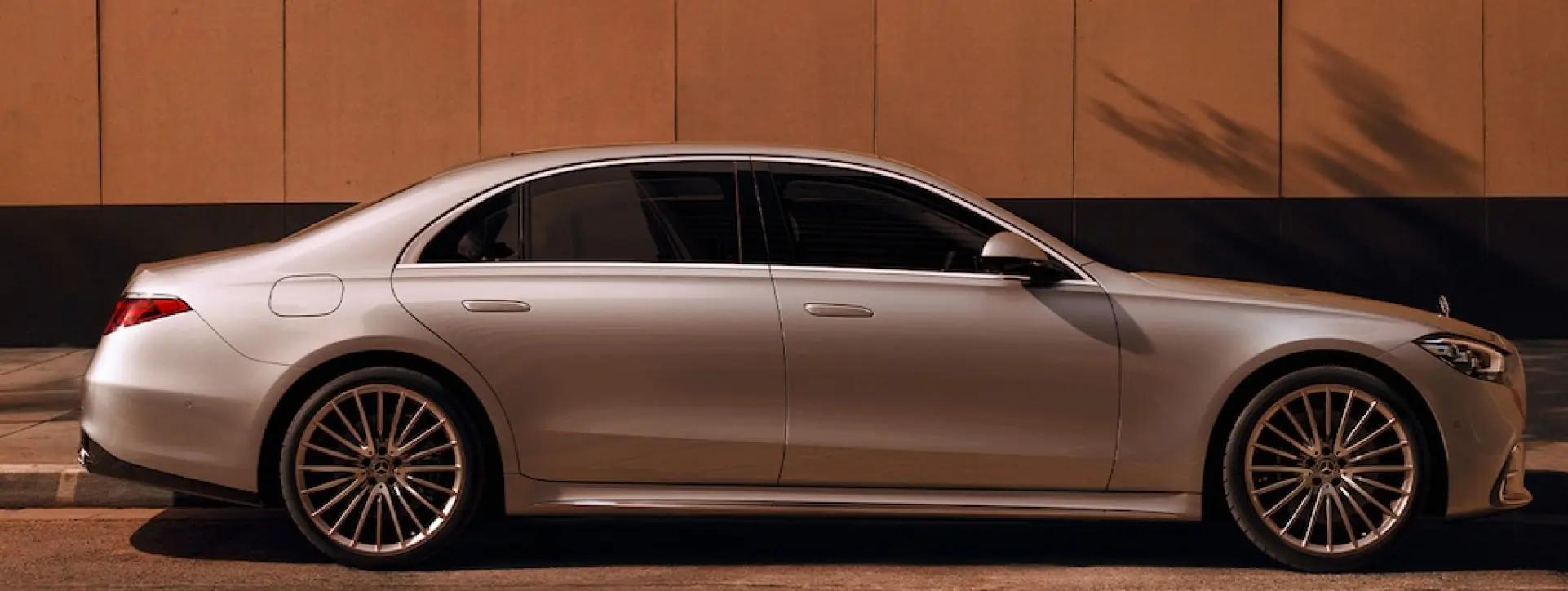 Mercedes-Benz S Class Right Side View