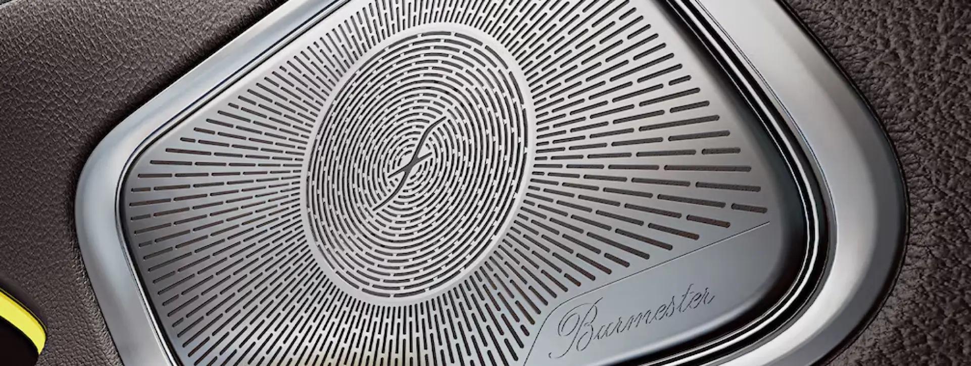 Mercedes-Benz GLC Speakers