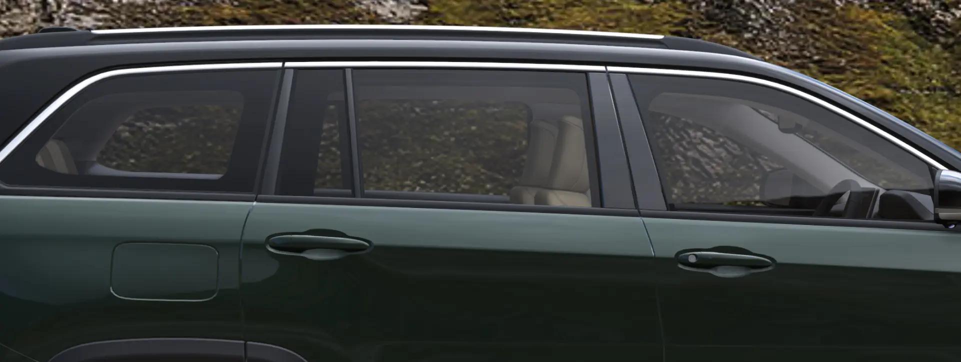 Jeep Meridian Side Glass Housing