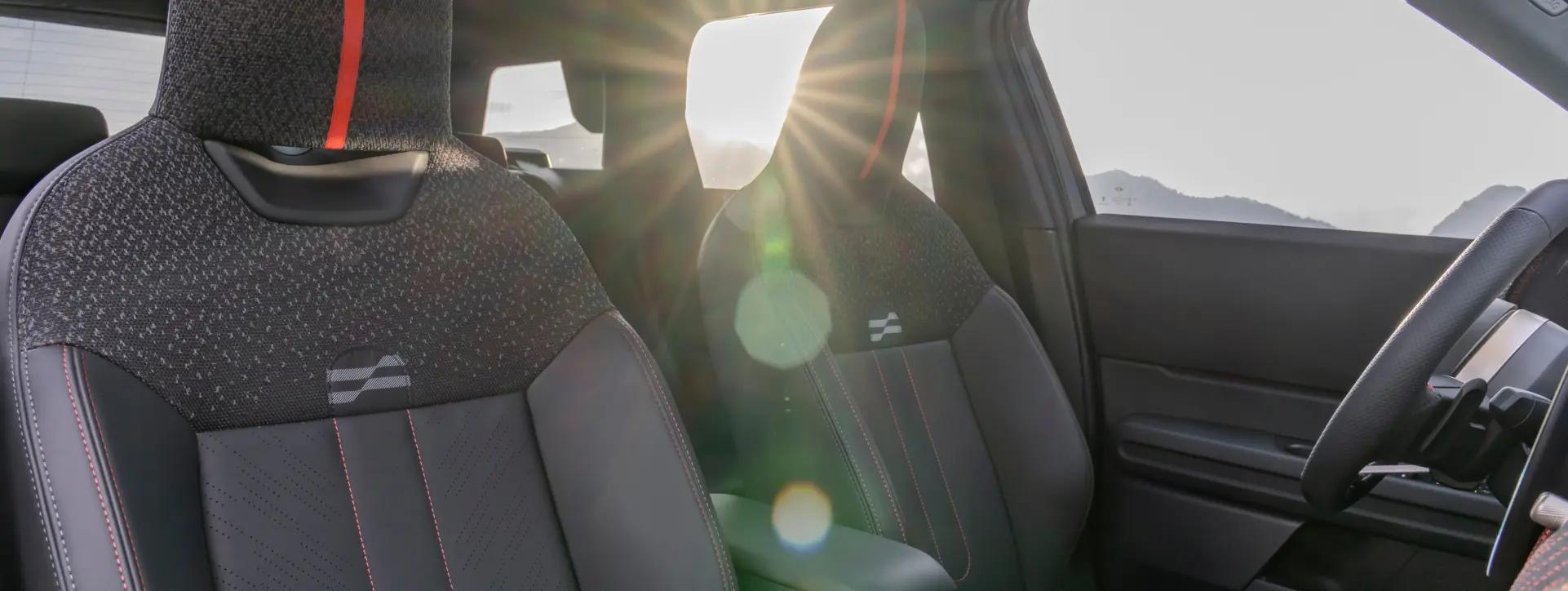 Mini Countryman Front Seat Headrest