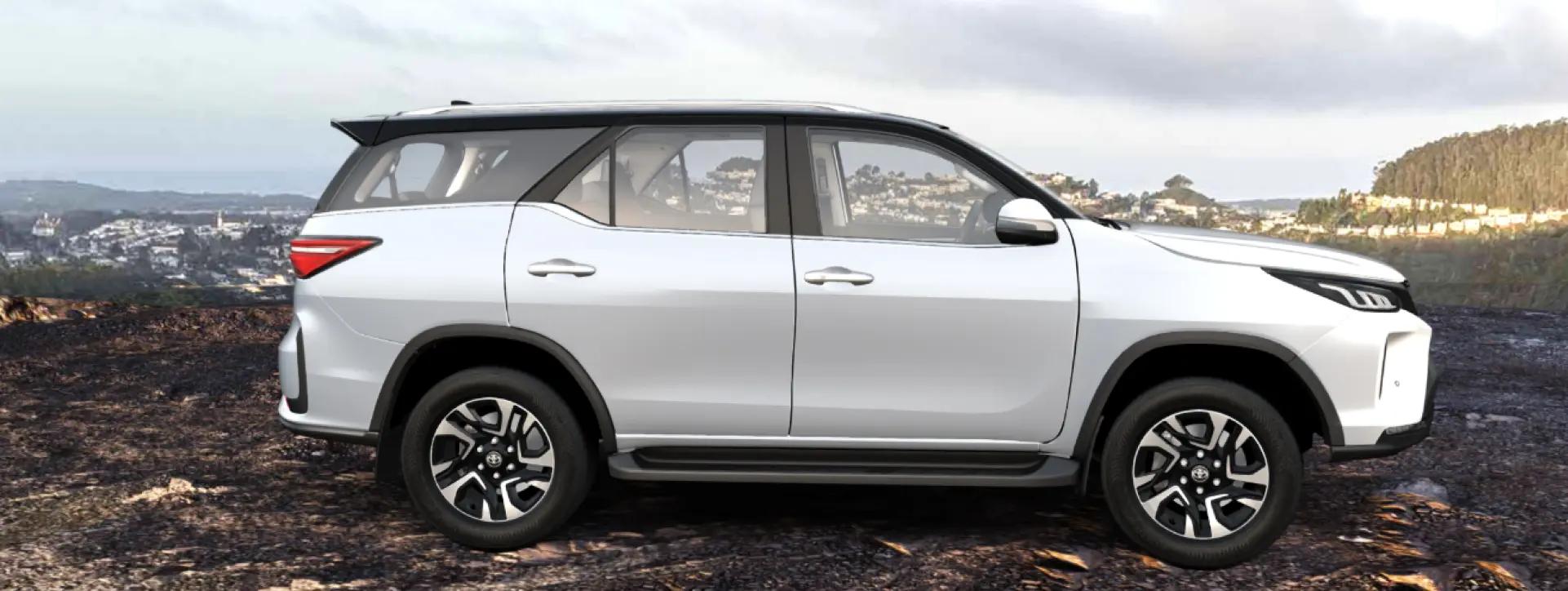 Toyota Legender Right Side View