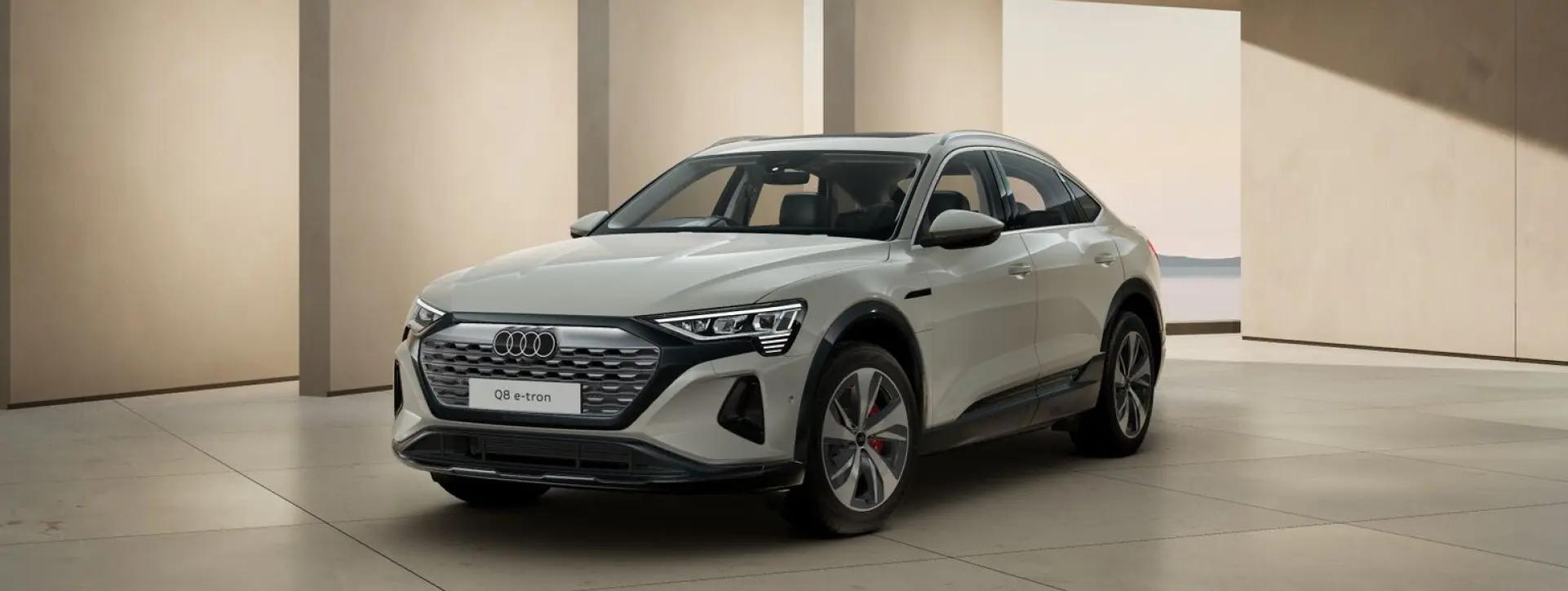 Audi Q8 Sportback e-Tron Left Front Three Quarter