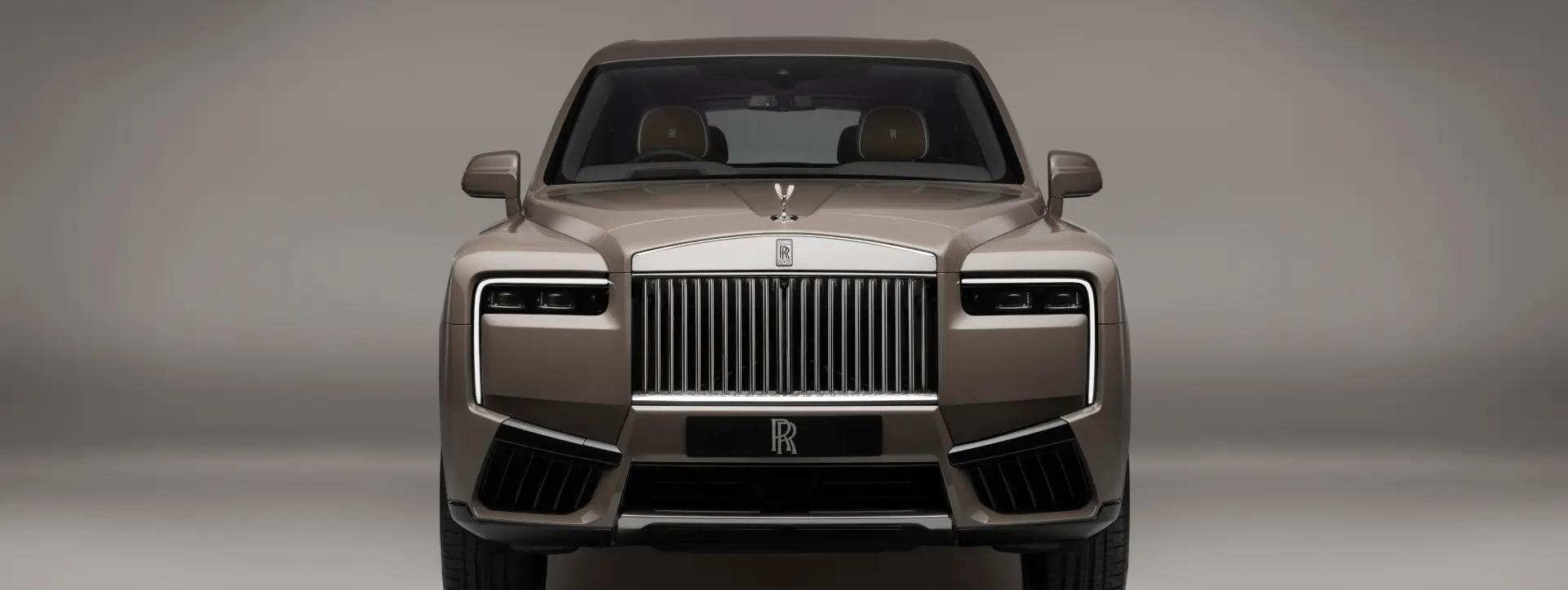 Rolls Royce Cullinan Front View