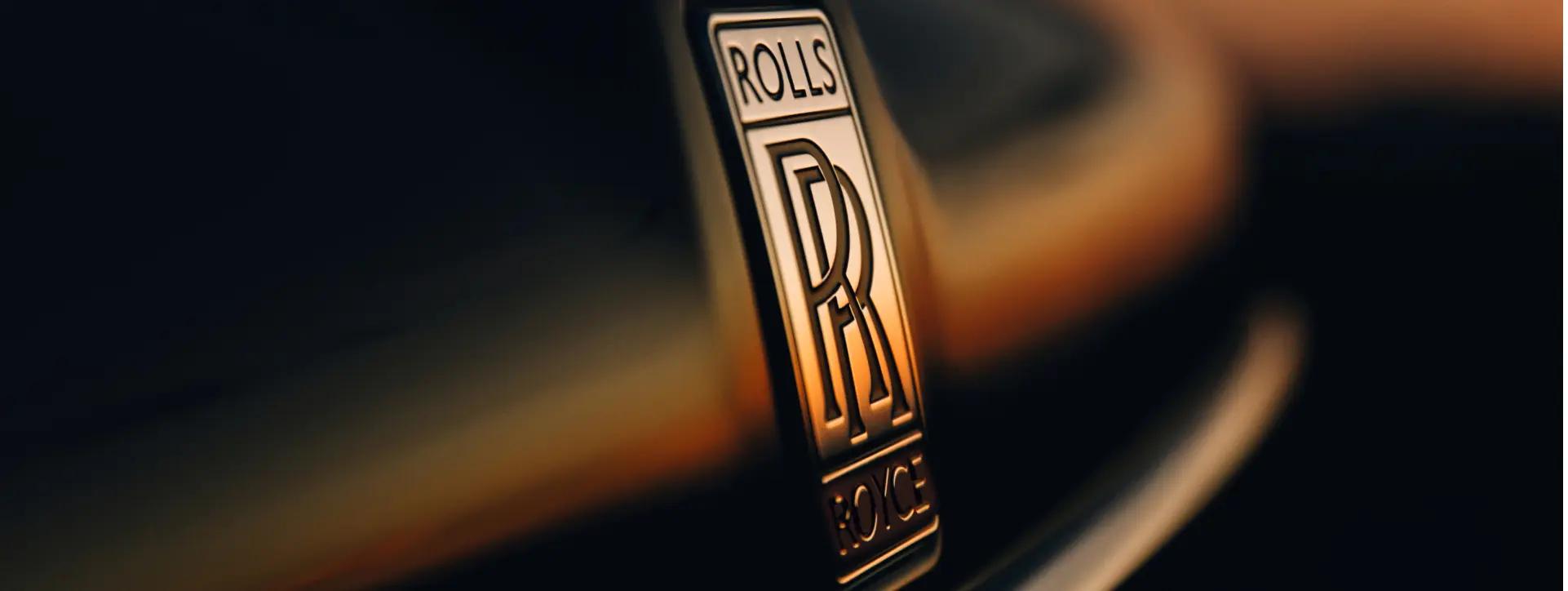 Rolls Royce Cullinan Logo Plate