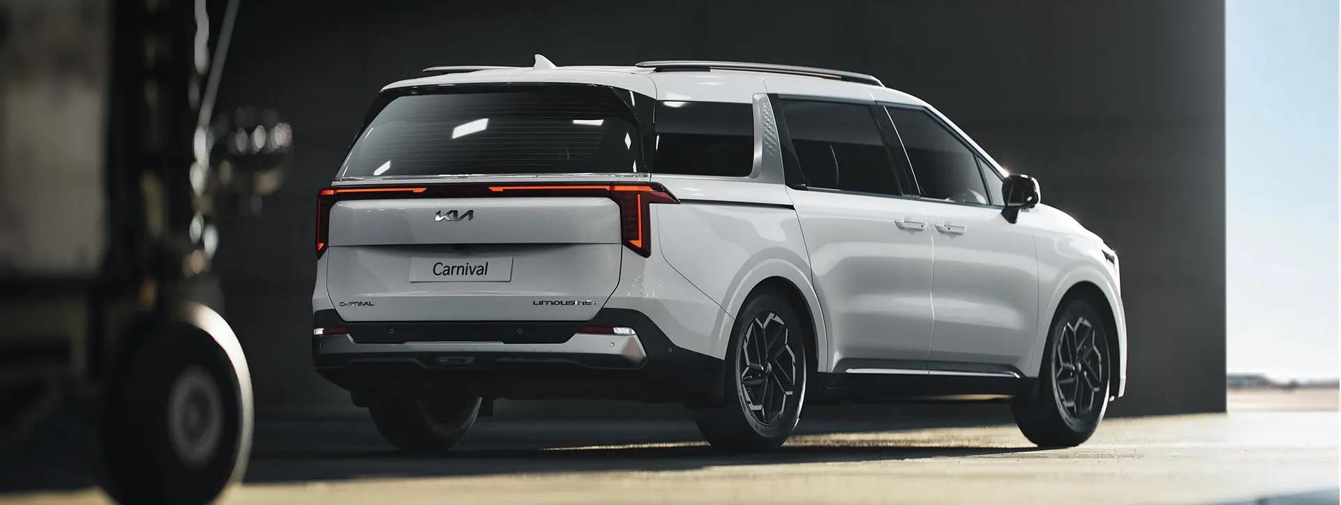 Kia Carnival Right Rear Three Quarter