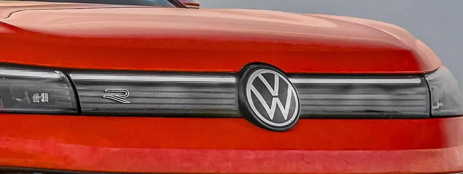 Volkswagen Tiguan R-Line Front Grill-Logo