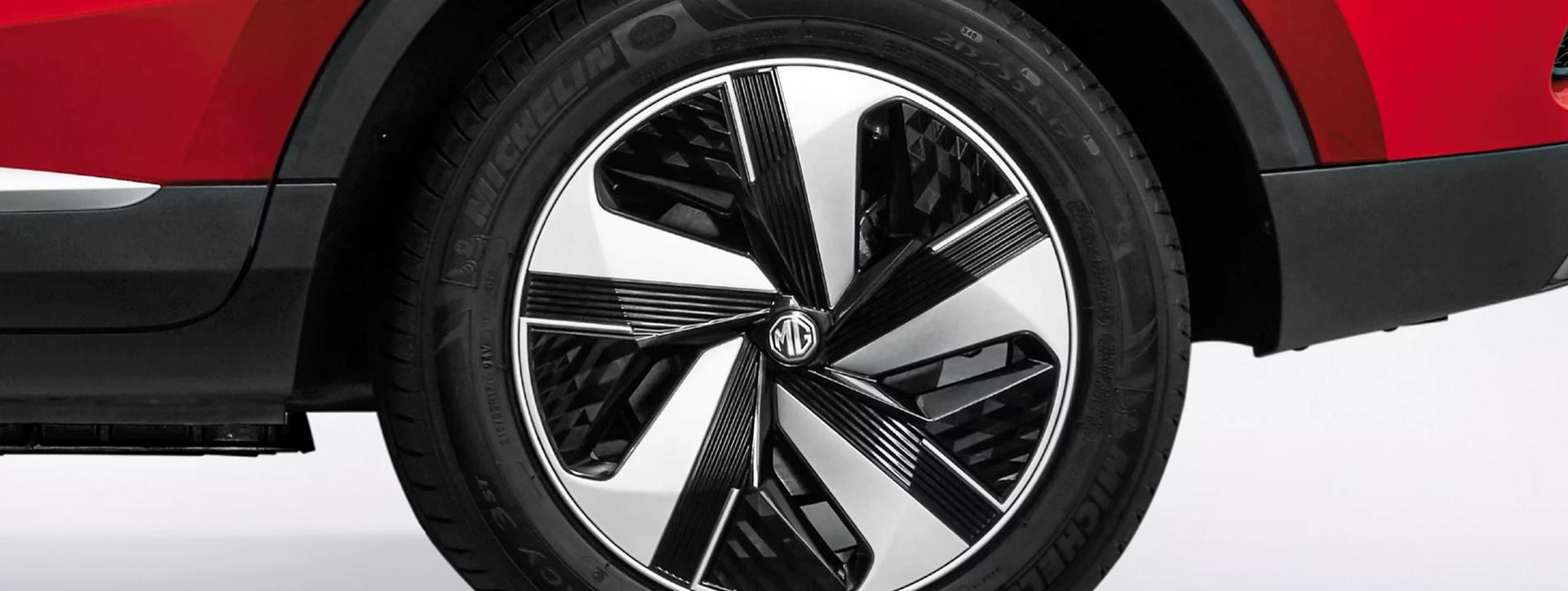 Morris Garages ZS EV Wheel