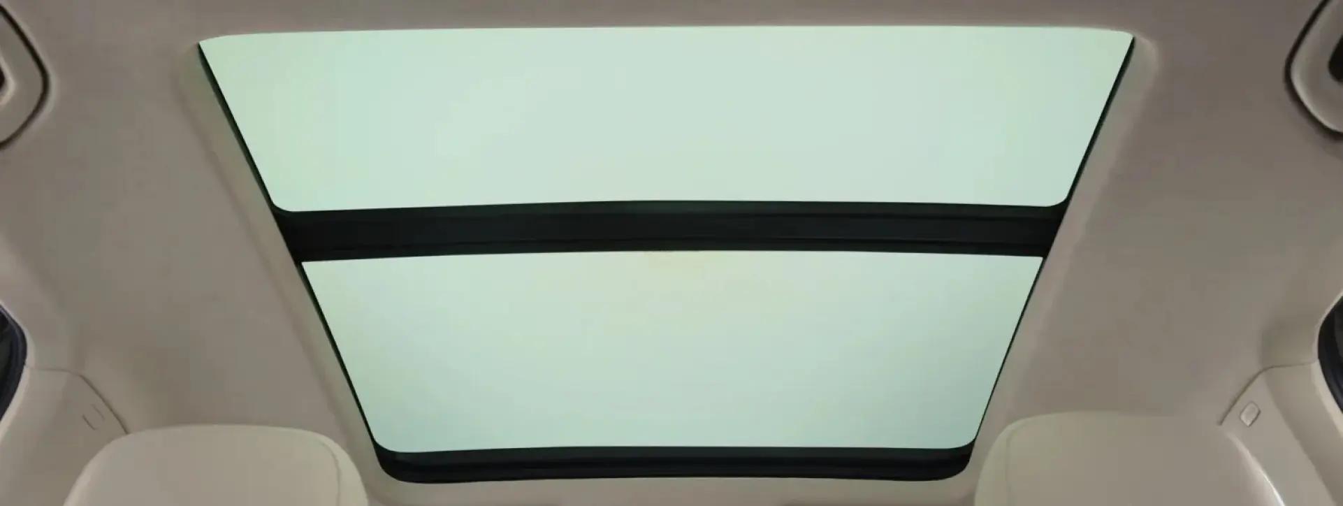 Skoda Kushaq Sunroof/Moonroof