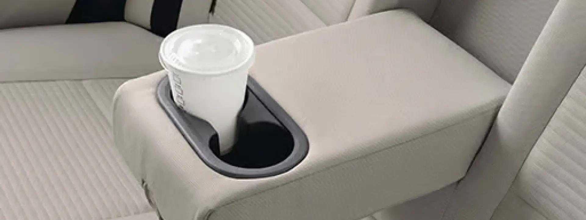 Hyundai	Aura Rear Center Armrest