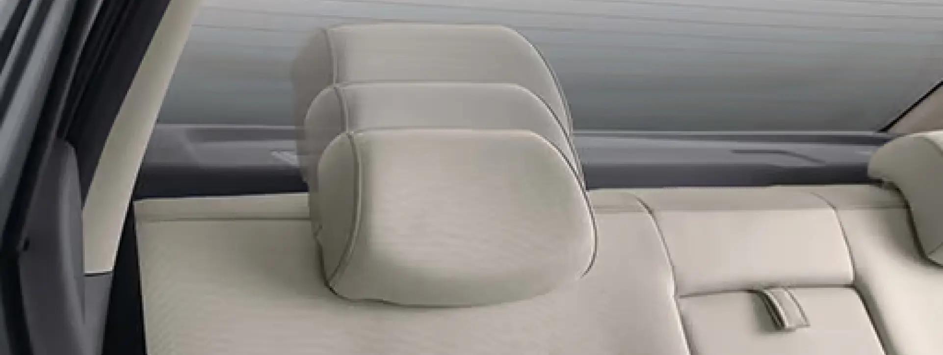 Hyundai	Aura Rear Adjustable Headrest