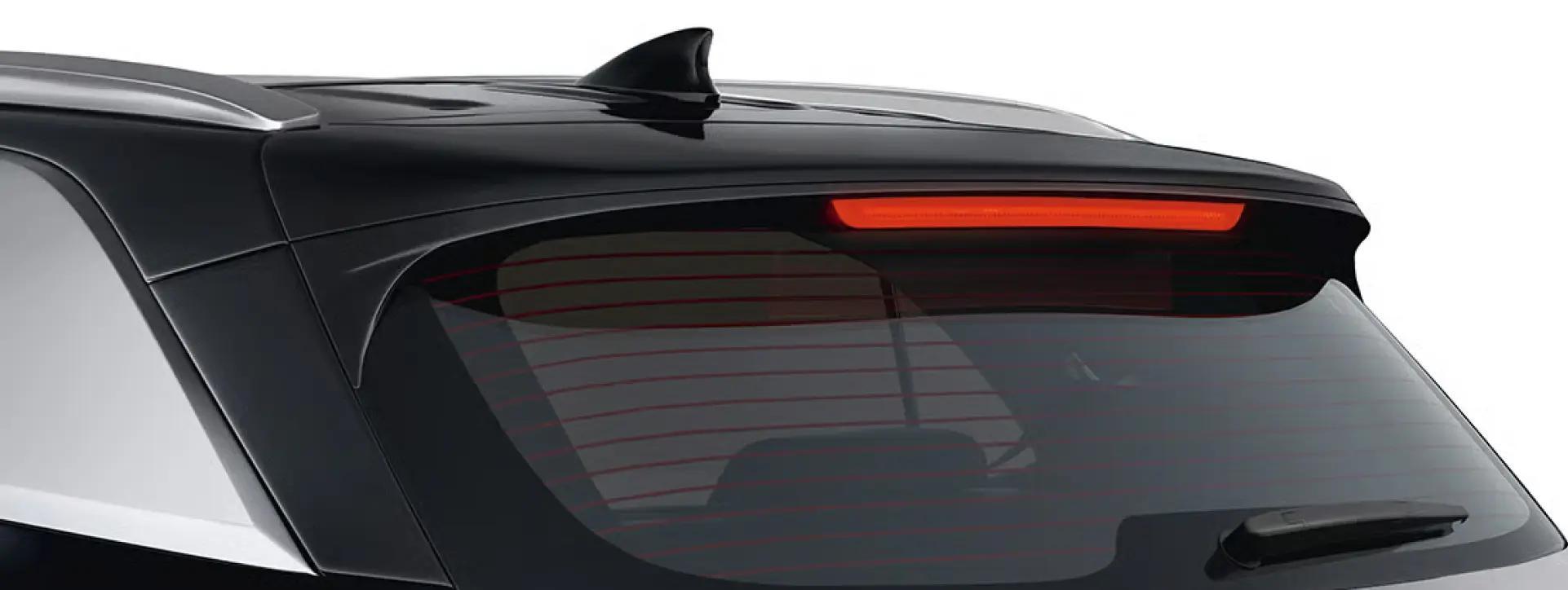 Hyundai	Creta Aerodynamic spoiler with LED high mounted stop lamp