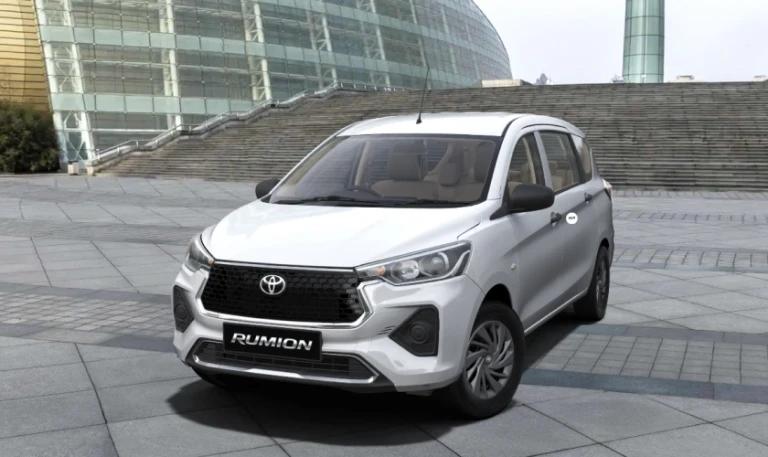 Image for Toyota Rumion E Base Variant Launched at ₹9.56 Lakh: Check Full Features & Specs