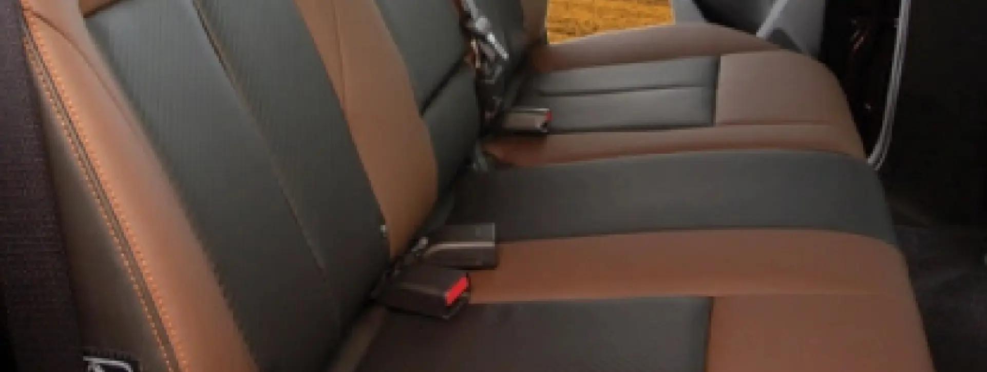 Isuzu V-Cross Rear Seats Isuzu V-Cross Rear Seats