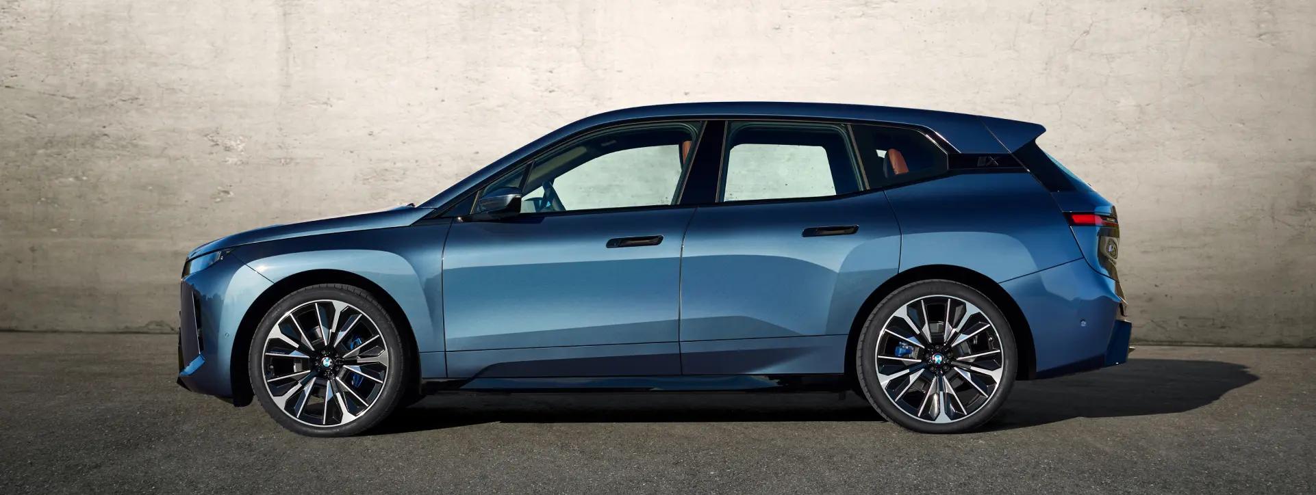 BMW iX Side View BMW iX Side View