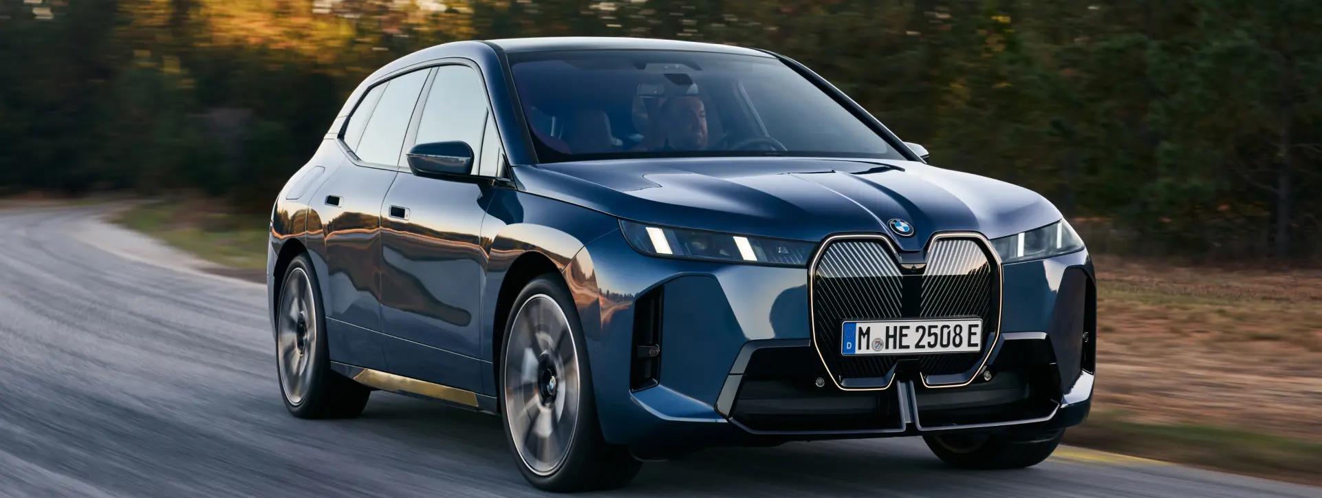 BMW iX Front Right View 1 BMW iX Front Right View 1