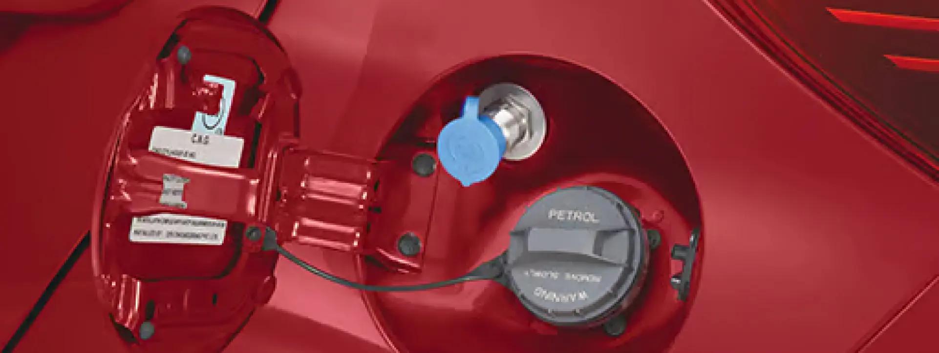 Hyundai Grand i10 NIOS Convenient CNG filling Hyundai Grand i10 NIOS Convenient CNG filling