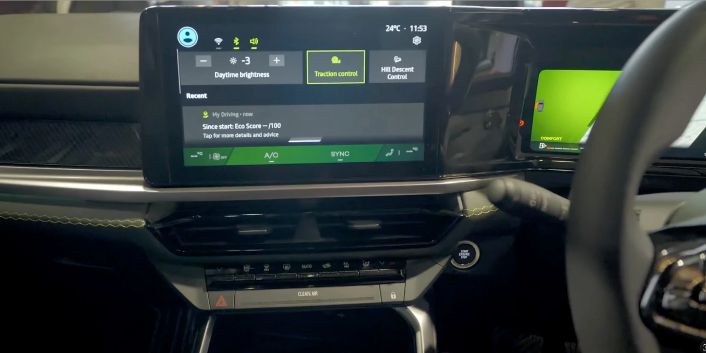 2026 Renault Duster Reaches Showrooms_ First Look at India’s Iconic SUV-4