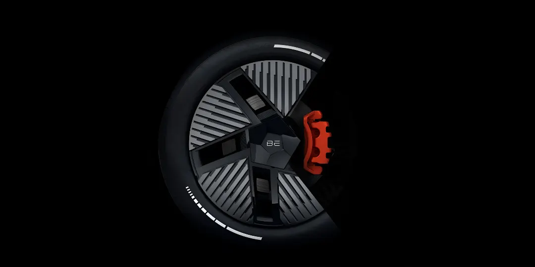 Accented brake callipers