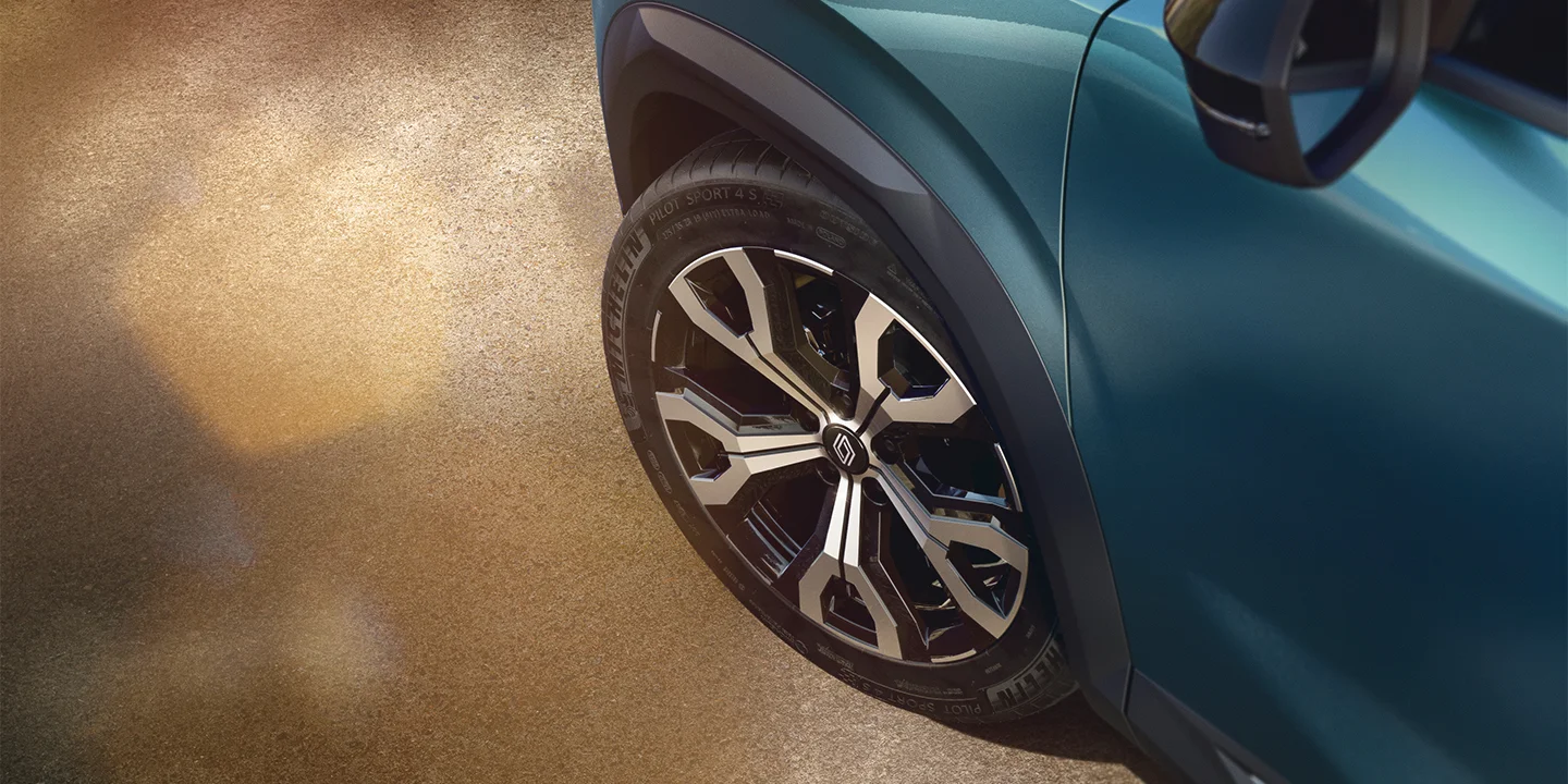 Renault’s All-New Boreal SUV Debuts with Striking Design and Hybrid Power