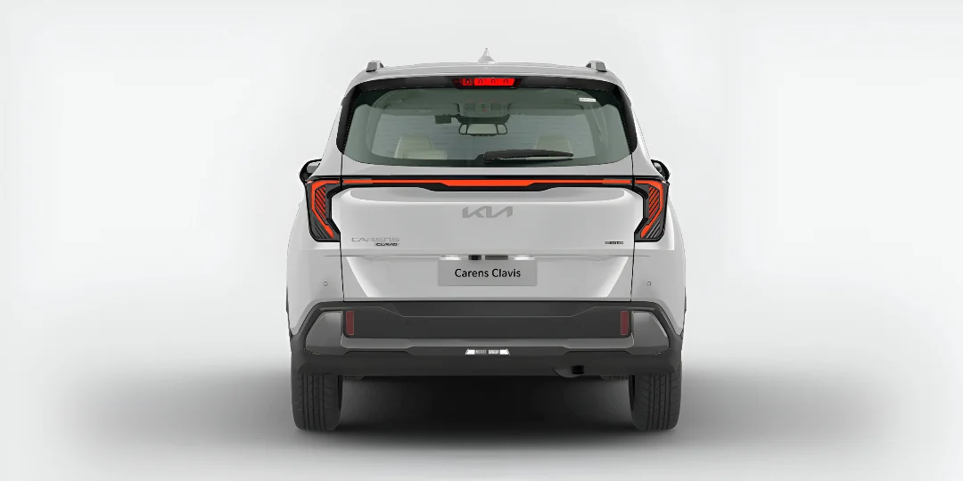 Kia Carens Clavis Base HTE – Smart Urban MPV Explored in 10 Images