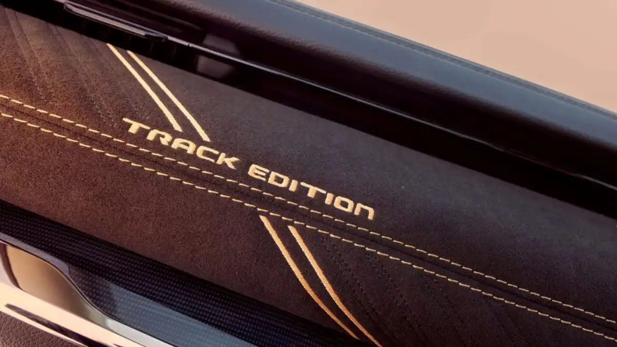 Jeep Meridian Track Edition Emblem