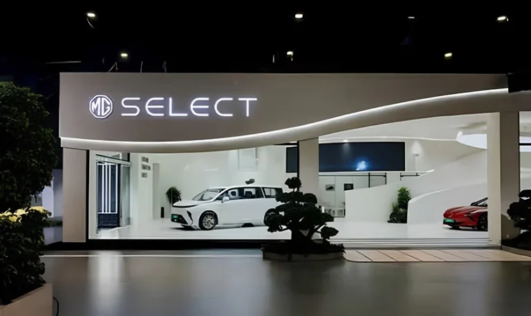 First MG Select Dealership in Thane to Retail Cyberster & M9!