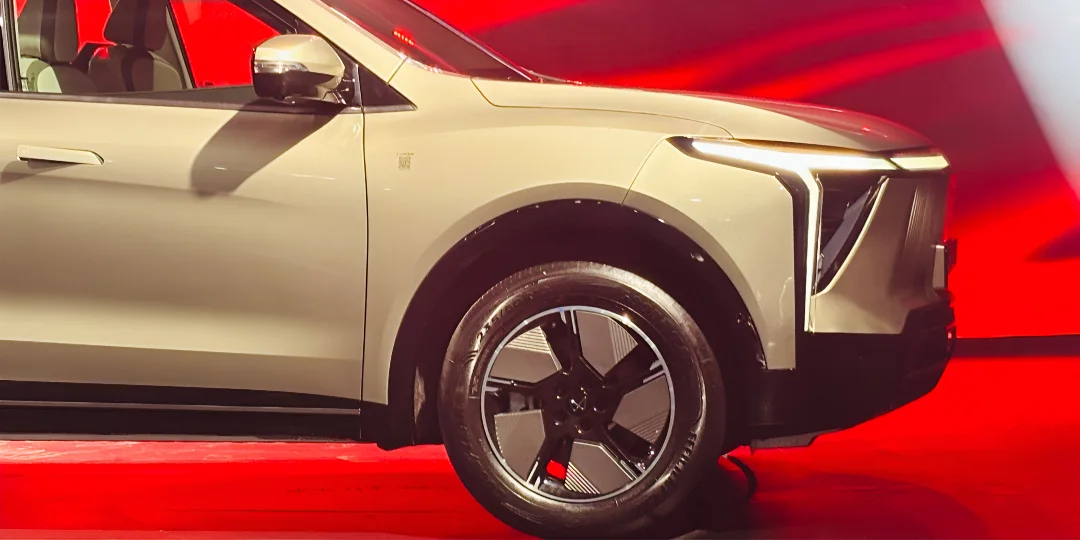 Mahindra XEV 9S wheel