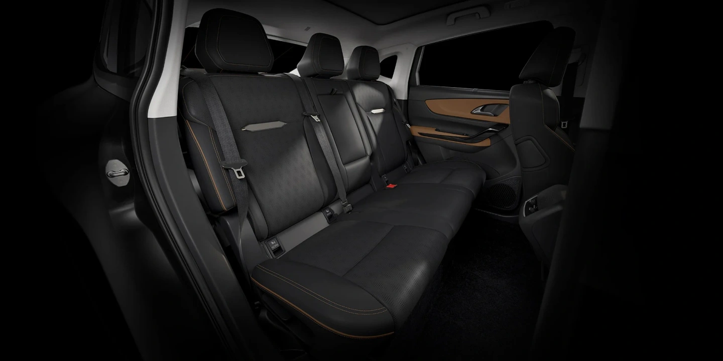 Mahindra XEV 9e Cineluxe Edition Launched at ₹29.35 Lakh_ More Luxury for Less Price_ All Details Inside-1