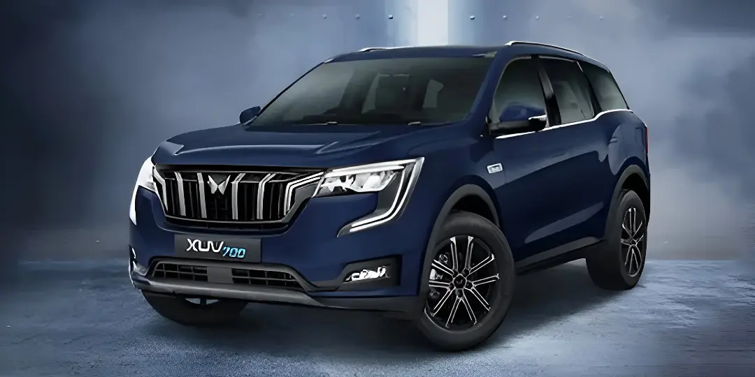 Mahindra XUV700 4