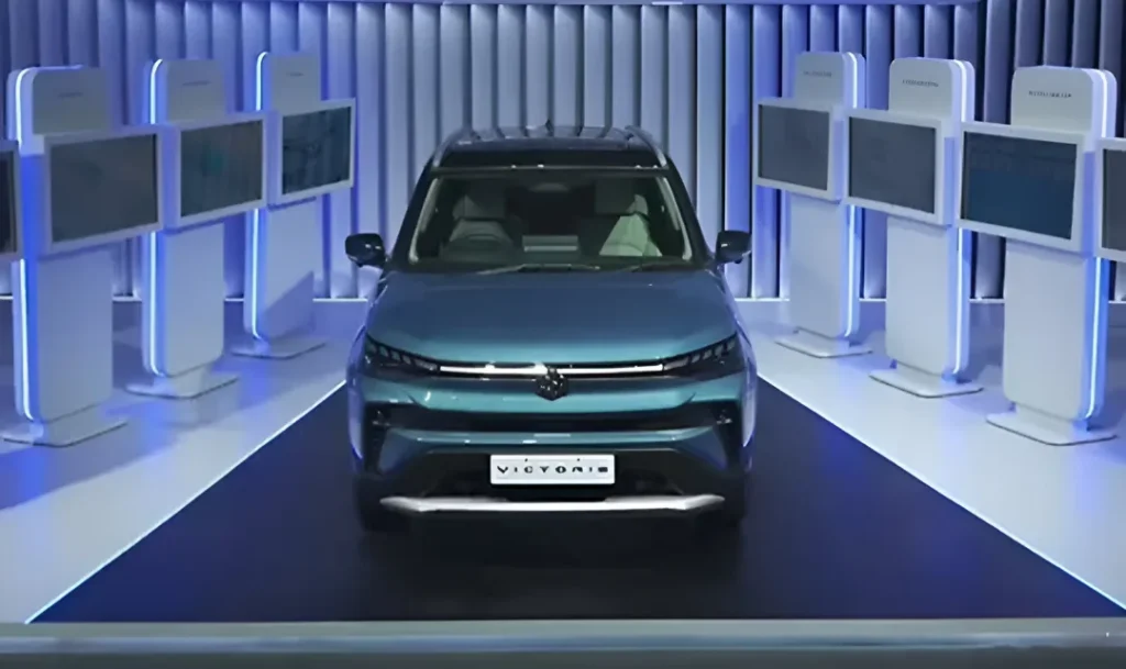 Maruti Victoris SUV Debuts in India with Segment‑First Tech