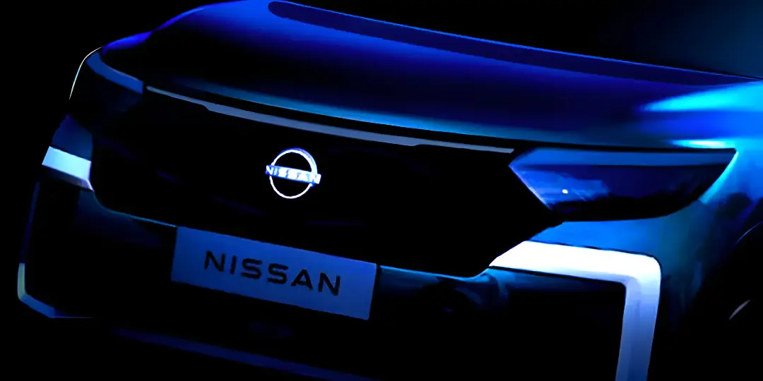 Nissan Compact MPV (1)