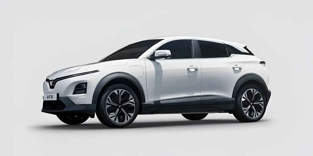Sleek Side Profile and Aerodynamic Lines