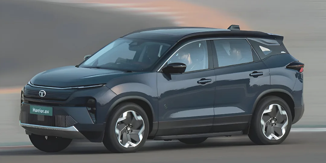 Weekly Automotive Brief – EV Bookings, Safety, Sales & Deals