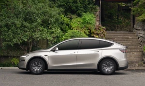 Tesla’s New 6-Seater SUV is Here! Model Y Long Wheelbase Debuts at ₹61.99 Lakh