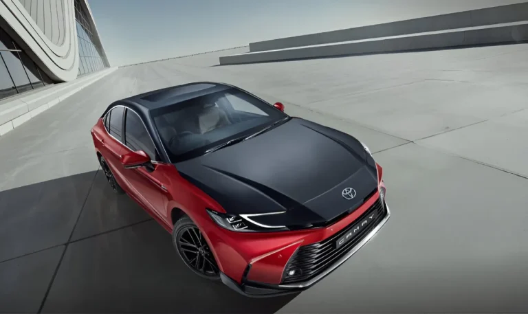 Toyota Camry Hybrid Sprint Edition Introduced, Price starts At Rs. 48.50 Lakh