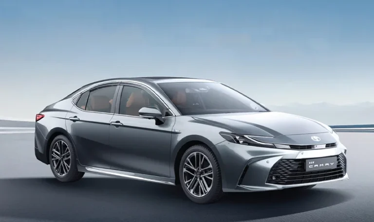 Toyota Camry Prices increased by Rs 50,000 in India