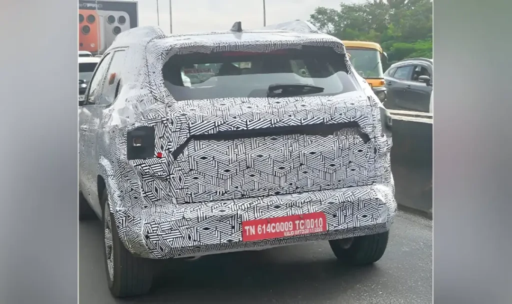 Upcoming Renault SUV Spotted Testing With India-Specific Design Updates
