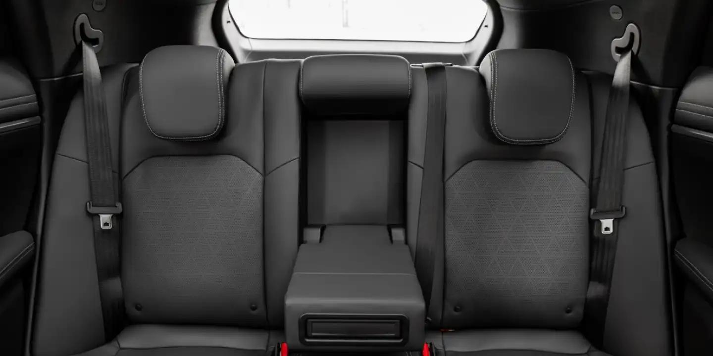 VinFast VF7 – Variants and Highlights