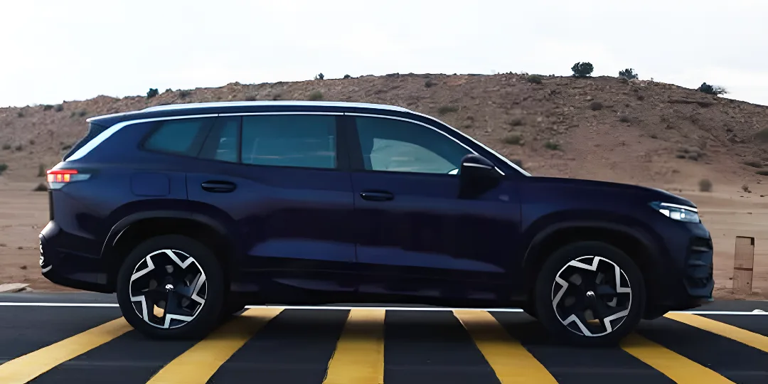 Volkswagen Tayron R-Line Dimensions & Boot Space_