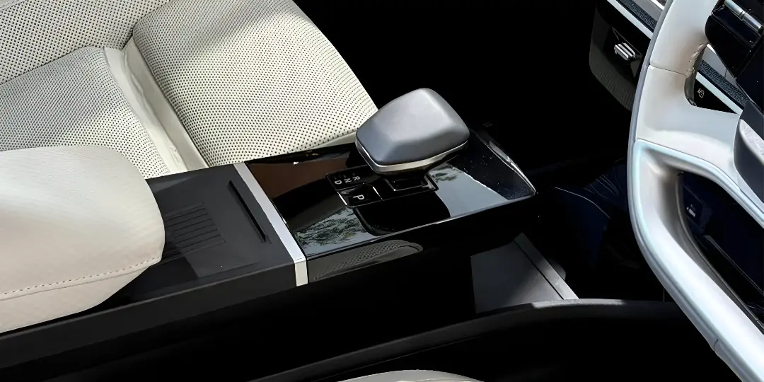 Tata Sierra engine and transmission