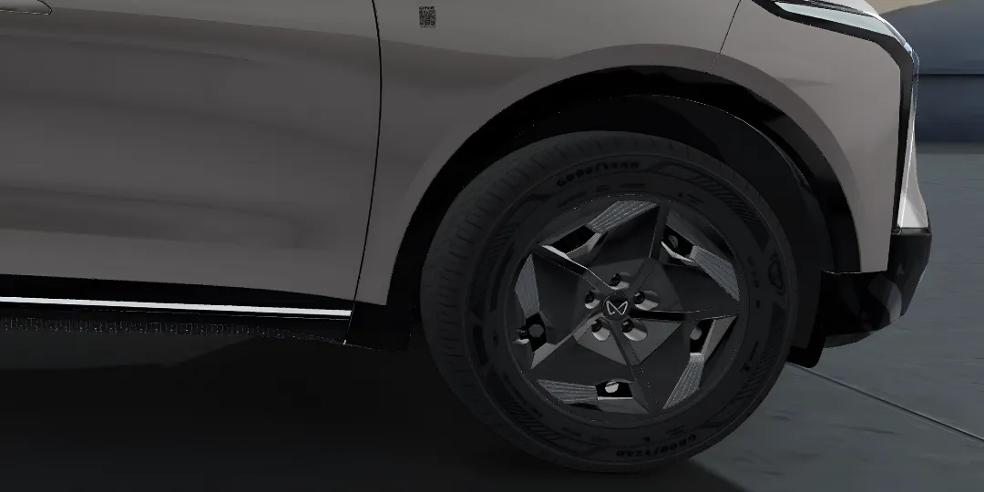mahindra XEV 9s wheel 2