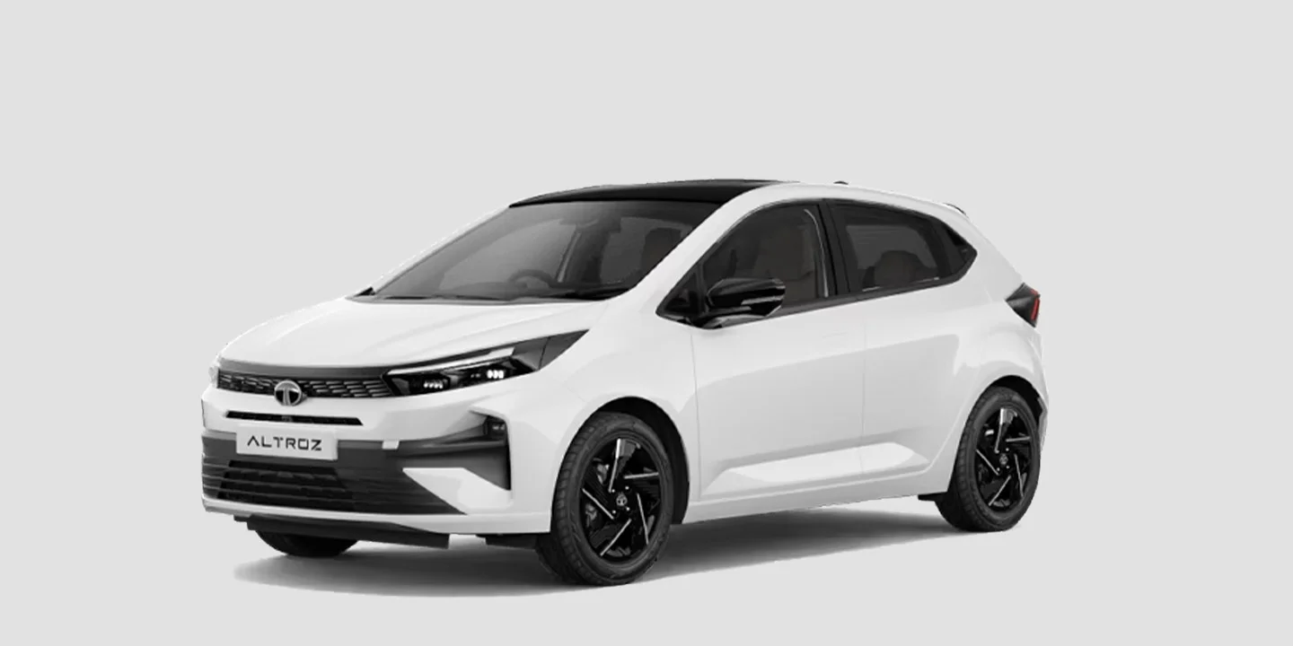 Tata Altroz Facelift pristine white