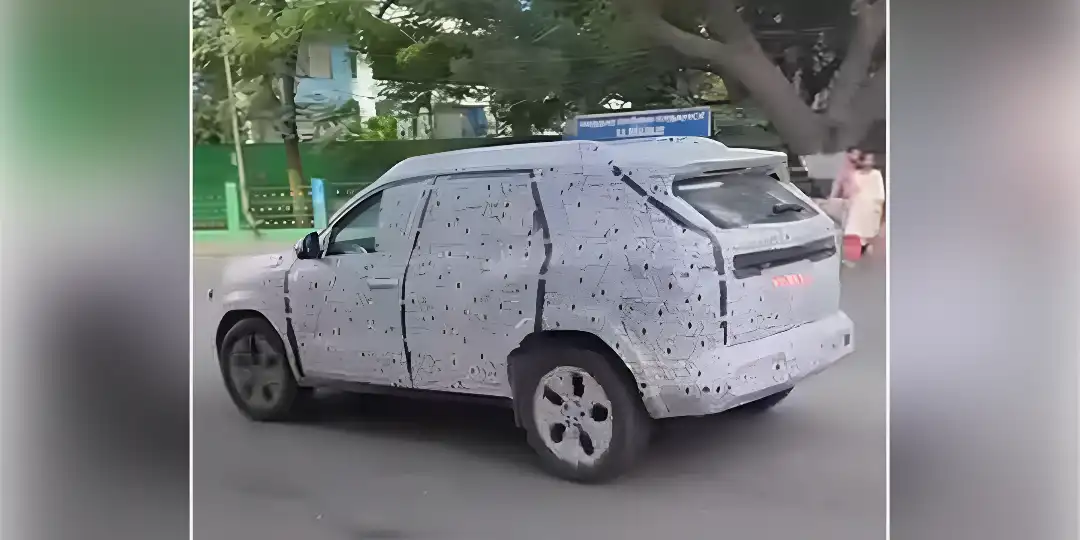 Renault Duster rear view
