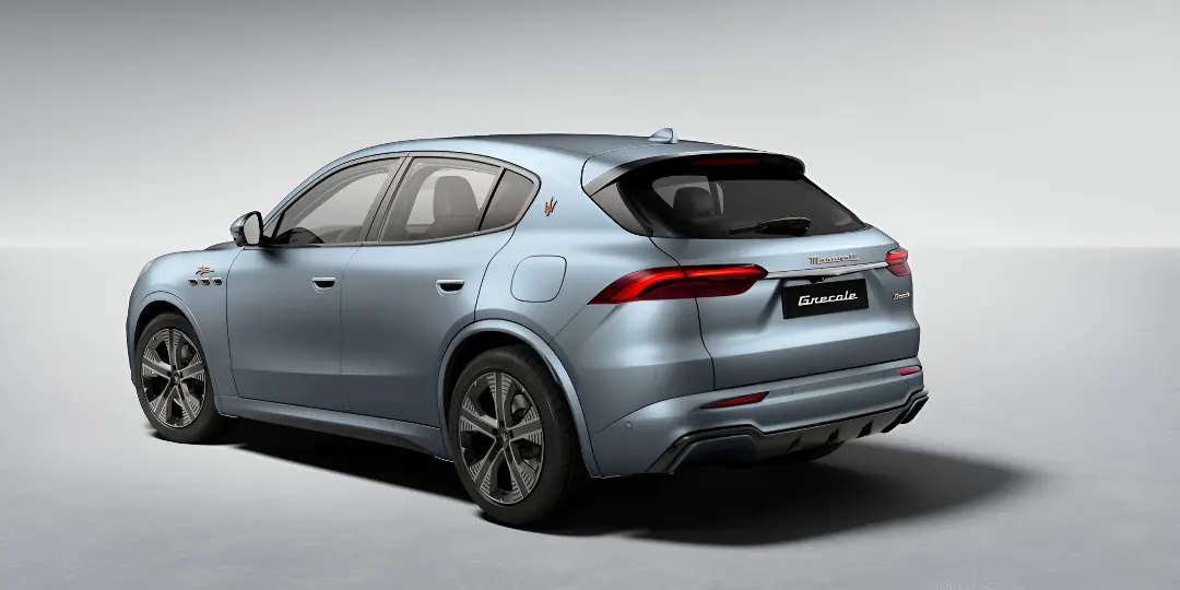 rear view Maserati Grecale