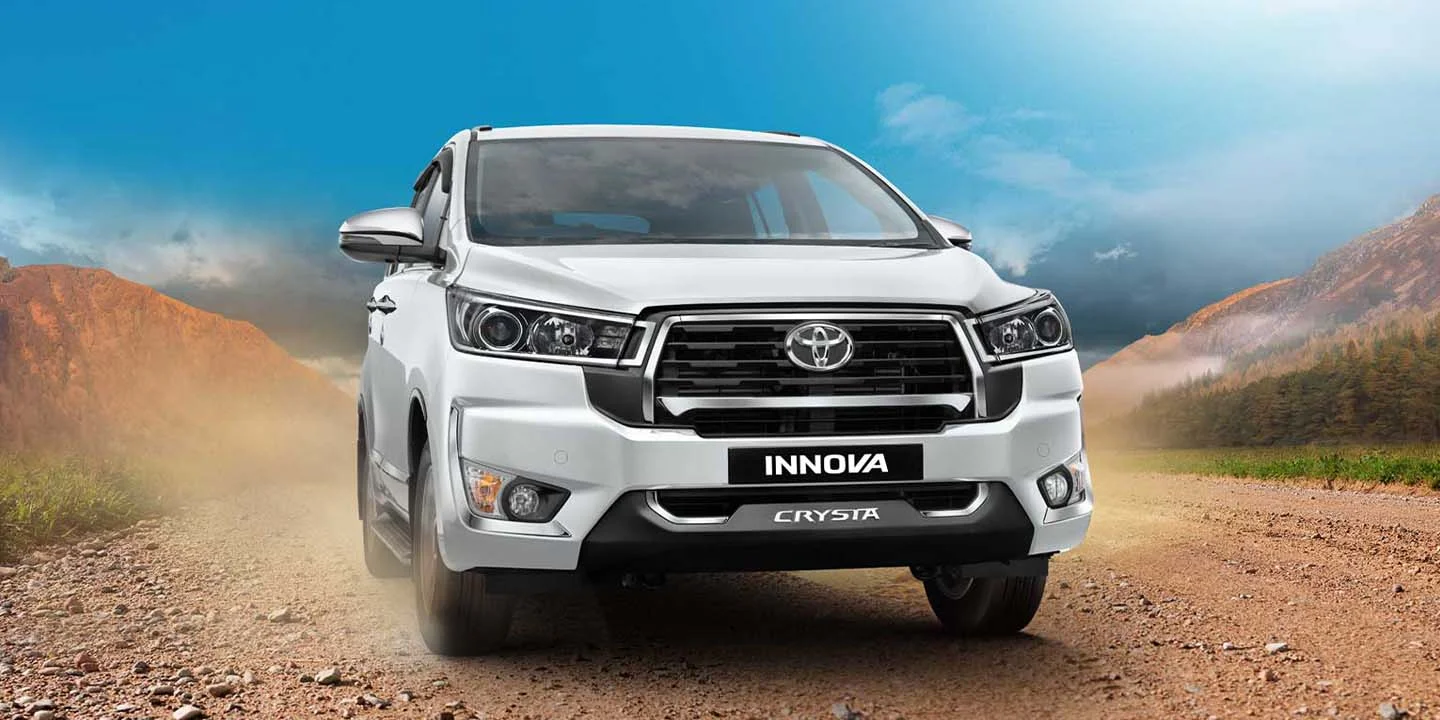 Toyota Innova Hycross and Crysta waiting period in April 2025